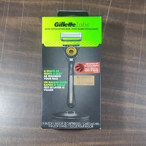 Gillette Labs Black and Gold Razor with Exfoliating Bar
